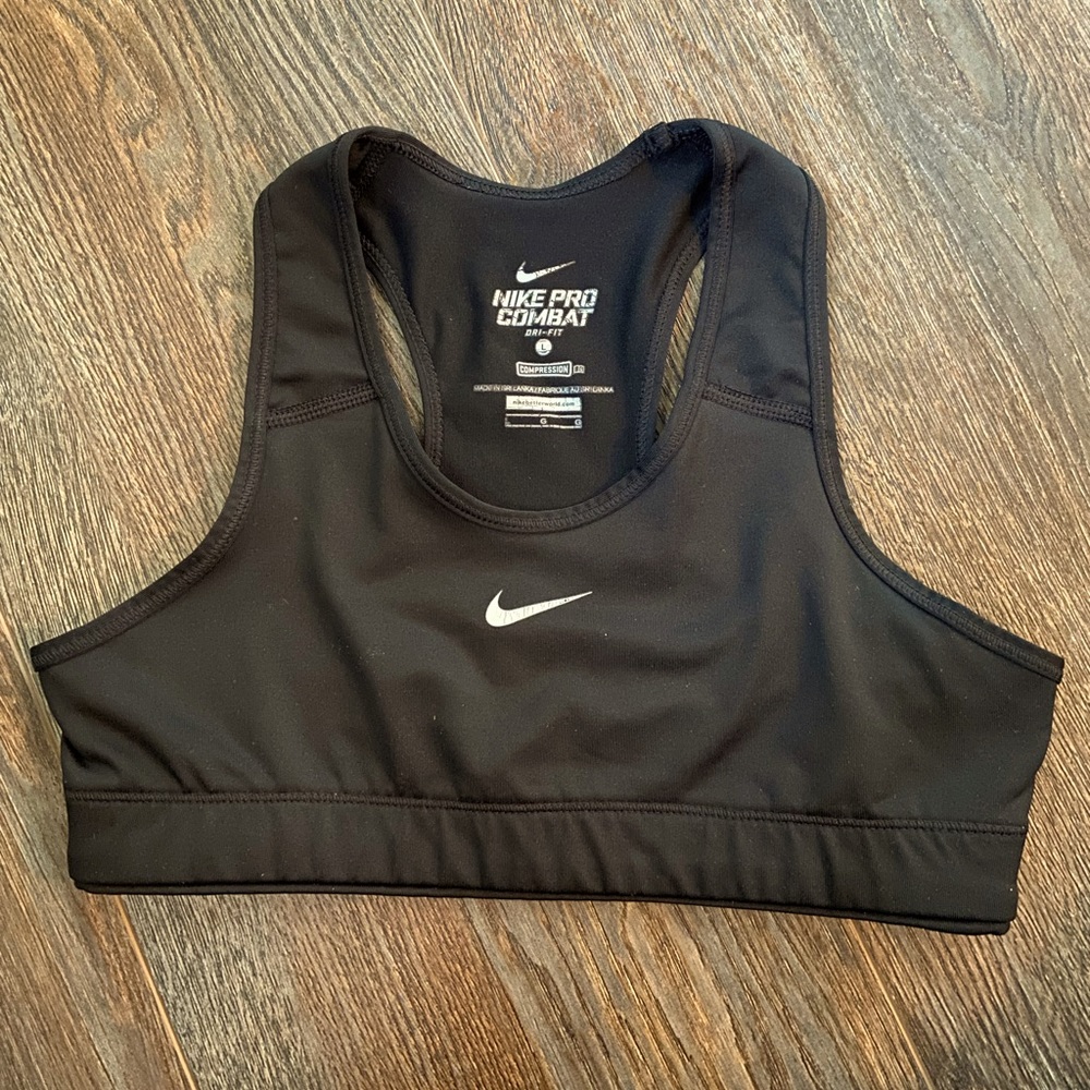Nike Pro DRI-FIT black sports bra